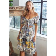 Aria's Closet Arias Closet Dokuma Önden Bağlamalı Çiçek Baskılı Omuzu Düşük Büstiyer ve Önden Düğmeli Etek Takım (9658)
