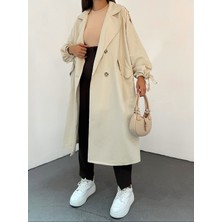 Moda Morfo Kapaklı Cepli Kolu Bağcıklı Trençkot -Taş