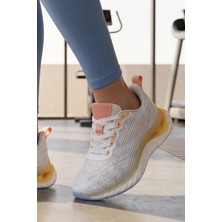 In Step Pastel Serisi: Ultra Hafif ve Esnek Tabanlı Kadın Spor Ayakkabı