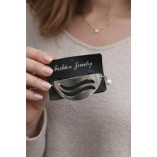 Bymiel Incili Metal Saç Tokası – Şık Dalga Tasarım