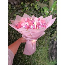 Black Rose Hello Kitty Temalı Işıklı Kelebek Buketi - Pembe Rüya Aranjman
