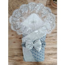 Yenidoğan Piramit Desenli Güpür Işlemeli Bebek Battaniyesi Kundak Gümüş