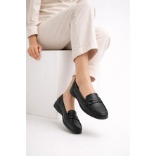 Slipcat Zamansız Tasarımlı Günlük Kullanıma Uygun Konforlu ve Şık Loafer Anne Ayakkabı