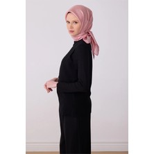 Belli Pembe Monogram Desen %100 Twill Ipek Eşarp 4321-80