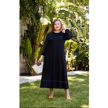 Wear On Collection Büyük Beden Siyah Çiçek Aksesuarlı Uzun Elbise