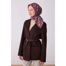 Belli Kırmızı Geometrik Desen %100 Twill Ipek Eşarp 4302-83