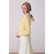 Belli Gri Çok Renkli Çiçek Desen %100 Twill Ipek Eşarp 4312-84