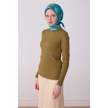 Belli Mavi Yeşil Çok Renkli Geometrik Desen %100 Twill Ipek Eşarp 4327-82