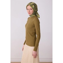 Belli Yeşil Geometrik Desen %100 Twill Ipek Eşarp 4327-86