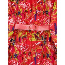 Moda Morfo Önü Pileli Kemerli Şifon Elbise -Nar Çiçeği