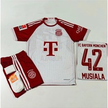 B.a.y.e.r.n/m.ü.n.i.h 2023-24 Sezon Jamal Musiala Iç Saha Çocuk Forması 4'lü Set