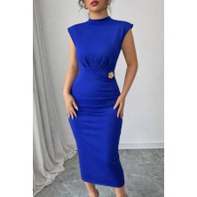 Kadın Yarı Balıkçı Yaka Kısa Kollu Çicek Aksesuar Detaylı Midi Dalgıç Elbise