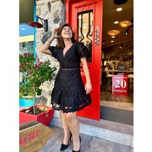 Yılday Gür Butik Güpürlü Dantel Işlemeli Elbise