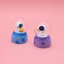 Renas Store Işıklı Mini Sevimli Astronot Kar Küresi 1 Adet