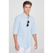 Altınyıldız Classics Erkek Açık Mavi Pamuklu Tailored Slim Fit Dar Kesim Düğmeli Yaka Örme Gömlek