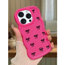 Ucuc iPhone 16 Pro Uyumlu Fuşya Silikon Kılıf Kamera Korumalı Darbe Emici Tasarım Şık Baskı Kılıf