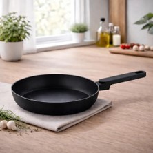 Lavonni 26 cm Valeria Granit Tava - Siyah