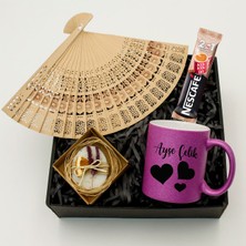 As Gift Kişiye Özel Simli Mor Kupa &  Ahşap Naturel Yelpaze & Kokulu Sabun & Nescafe Kahve Hediye Seti
