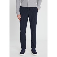Altınyıldız Classics Erkek Lacivert Yumuşak Dokulu Slim Fit Beli Bağlamalı Yan Cepli Gofre Desenli Pantolon