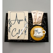 As Gift Kişiye Özel Kanvas Krem Defter & Kişiye Özel Beyaz Kalem & Bambu Tabaklı Beyaz Fincan & Mehmet Efendi Türk Kahvesi Hediye Seti