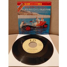Plakperest Chitty Chitty Bang Bang  (Soundtrack) - 1974  Japonya Basım 45LIK Plak-2.el