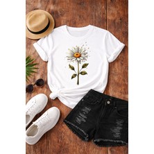 Gmt Ambalaj Kadın Beyaz T-Shirt Uçuşan Yapraklı Papatya Tasarım – Modern Sanatsal Çiçek Deseni