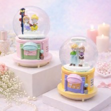 Cm Store Büyük Boy Mutlu Aşıklar Tasarımlı Otomatik Kar Küresi