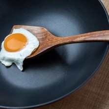 Daisy Home Deconox Doğal Akasya Ağacından El Oyması Servis Çatalı 26CM | Antibakteriyel, Dayanıklı ve Çevre Dostu Ahşap Kaşığı – Şık ve Uzun Ömürlü Mutfak Gereci (Akasya Geniş Spatula)