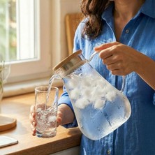Daisy Home Deconox Akasya Kapaklı Borosilikat Cam Sürahi - 4 Farklı Model ve 1.8 Lt ve 2 Lt Büyük Boy Seçenekli Isıya Dayanıklı Meşrubat ve Su Karafı (Köşeli Konik 1.8 Litre)