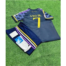 R. Madridd 2023/24 Sezon Vini Jr Deplasman Çocuk Forması 4'lü Set