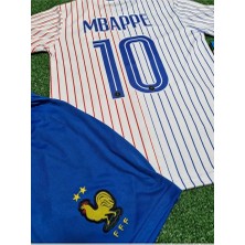 Fransa 2024/25 Yeni Sezon Kylian Mbappe Çocuk Forması 4'lü Set