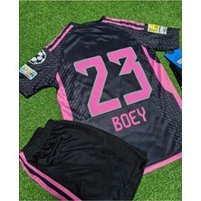 M.ü.n.i.h 2023/24 Yeni Sezon Sacha Boey Çocuk Forması 4'lü Set