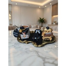 Rivelcandle Kadın Figürlü Porselen Kahve Fincanı Sunum Seti – Şık Siyah-Altın Tepsili Kahve Keyfi Seti