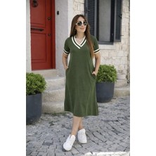 Periliçekeçe Kadın Kısa Kollu V Yaka ve Yaka Ribana Detay Midiboy Viskon Elbise