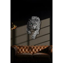 Macrodec Kar Leoparı Metal Duvar Tablosu – Güçlü ve Modern Hayvan Figürlü Dekor
