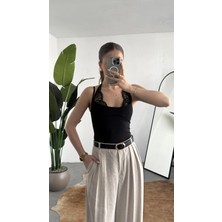 Asfa Moda Kadın Siyah Dantel Detaylı Askılı Zr Bodysuit – Ince Askı, V Yaka, Şık & Günlük Bluz