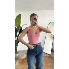 Asfa Moda Kadın Pembe Dantel Detaylı Askılı Zr Bodysuit – Ince Askı, V Yaka, Şık & Günlük Bluz