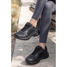 In Step Comfort-Ride: Modern Siyah Detaylı Kadın Günlük Spor Ayakkabı