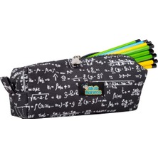 Mabeyn Matematik Formüllü Kalem Kutusu, Tek Gözlü, Siyah Beyaz Desenli, Fermuarlı Okul Kalemliği