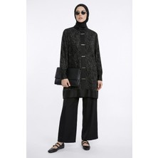 Armine Trend Çubuk Düğme Detaylı Jakarlı Saten Pantolonlu Ikili Takım Siyah 26YT608