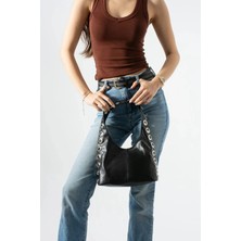 Özüm Çanta Günlük Şık Tasarım Metal Halka Detay Yumuşak Deri Görünümlü Kadın Kol ve Omuz Çanta Siyah