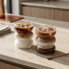 Mabeyn Asimetrik Borosilikat Cam Bardak, 350 ml Kapasite, Isıya Dayanıklı Yapı, Makinede Yıkanabilir, Ev Ofis Restoran Için Kullanıma Uygun Borosilikat Cam Kahve Espresso Latte Sunum Bardağı