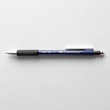 Mabeyn Grip 1345/47 Versatil Kalem, 0.7 Mm, Lacivert, Ergonomik Tutuş, Yaylı Uç, Uzun Silgi, Modern Tasarım