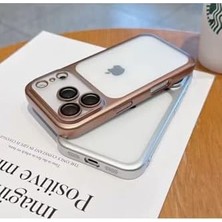 Enyaza Home - 17 Pro Max ile Uyumlu Kılıf Tam Kamera Korumalı Metalik Parlak Renkli Kenar Yumuşak Silikon Lensli Kapak - Gümüş