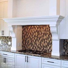 Enyaza Home Ekena Millwork COR04X02X05BL 4 1/4-Inç G x 2 5/8-Inç D x 5 3/4-Inç Y Blackthorne Corbel, Beyaz