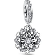 Fubena Parıldayan Taşlı Kar Tanesi Sallantılı 925 Ayar Gümüş Charm