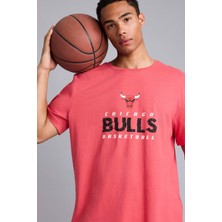 DeFacto %100 Pamuk NBA Chicago Bulls Standart Fit Bisiklet Yaka Kısa Kollu Tişört E4865AX26SP