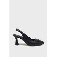 Kanuga Kadın Toka Detaylı Topuklu Ayakkabı Siyah BB2023-01