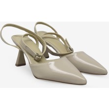 Kanuga Kadın Bilekten Bağlamalı Topuklu Ayakkabı Bej Rugan LİVA2025-04