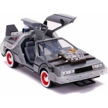 MarkEntegra 1:24 Ölçekli Zaman Makinesi Modeli ile Eğlenceli Oyun